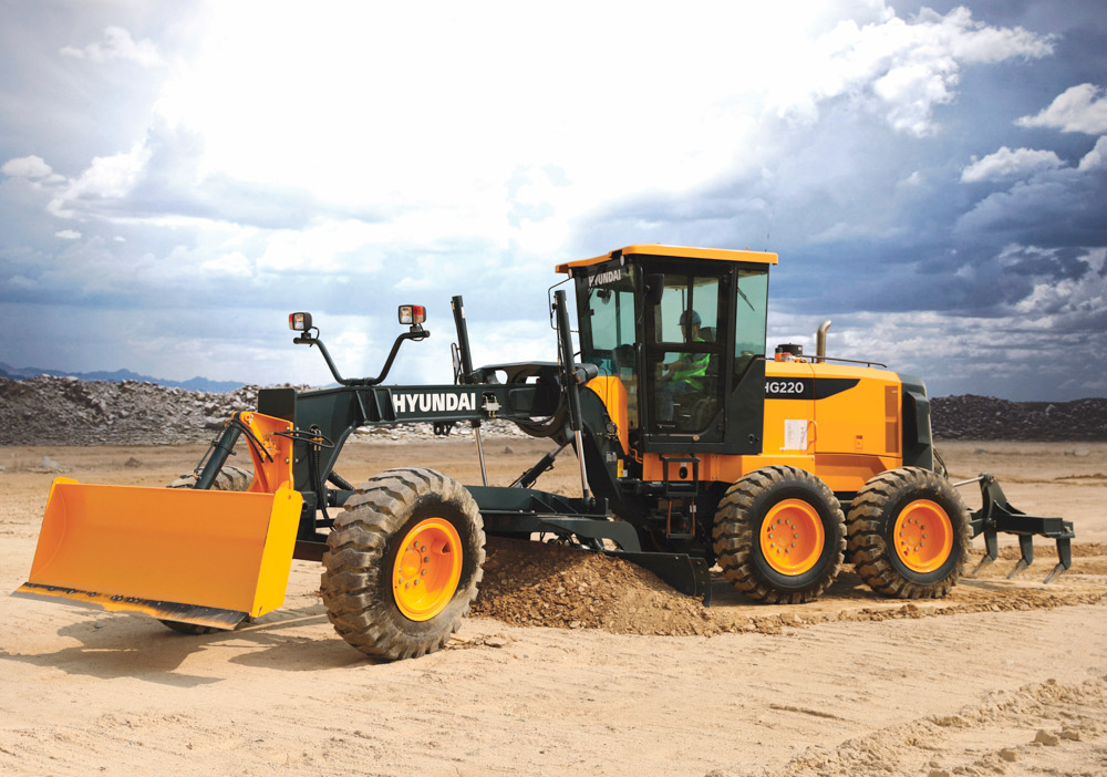 Motoniveladora-Hyundai-HG-220